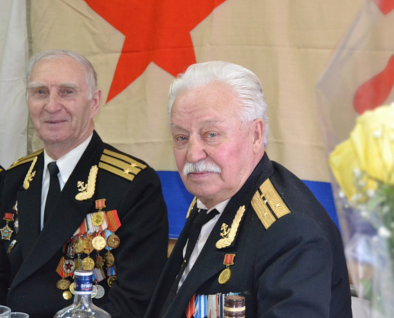 Саратовская "РОДИНА" и "Морское собрание" отметили День моряка-подводника