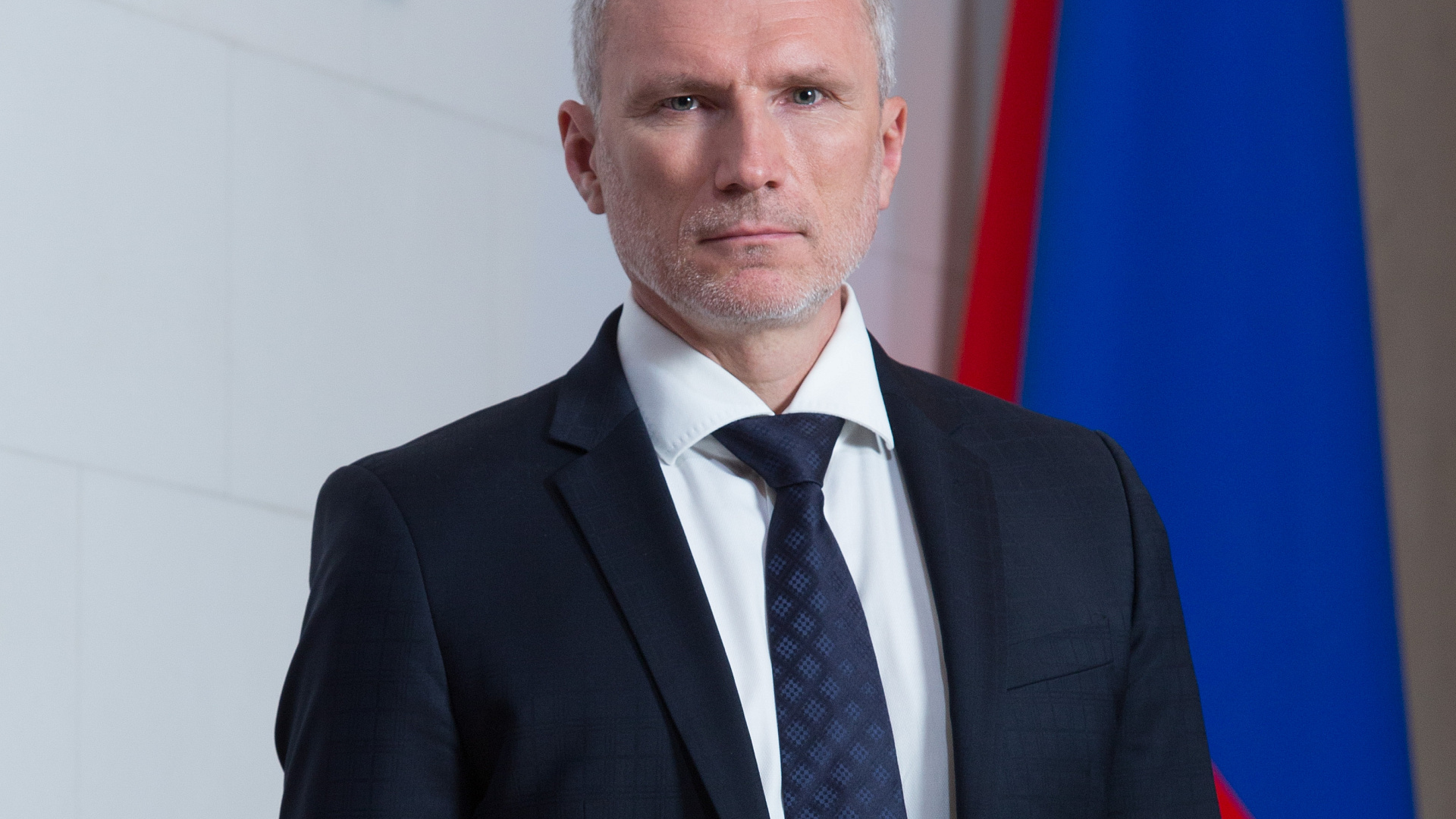 Алексей Журавлев: Торговые сети преуспели в "отъеме денег у населения"