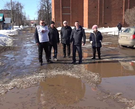 В Удмуртии депутаты от "РОДИНЫ" взяли под контроль решение коммунальных проблем жителей многоквартирных домов
