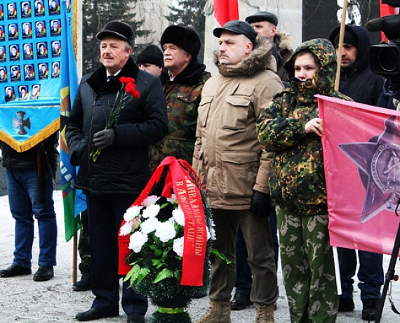 Новосибирские партийцы почтили память бойцов, погибших в Афганистане