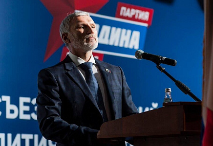 Журавлев: Зарабатывать достойные деньги в Москве может лишь "гламурный сектор"