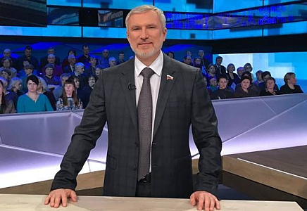 Журавлев: Байден не смог воспитать даже своего сына, а что-то еще нам указывает