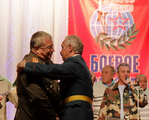 В Челябинск прошёл автопробег партии "РОДИНА"
