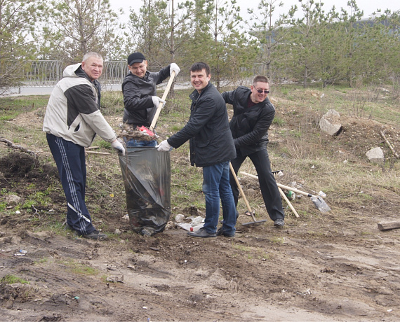 Казанские соратники провели субботник