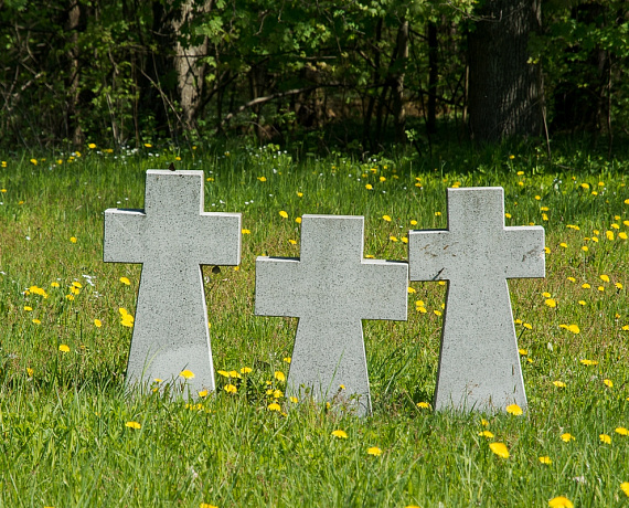 Калининградская "РОДИНА" почтила память советских воинов, погибших на багратионовском направлении