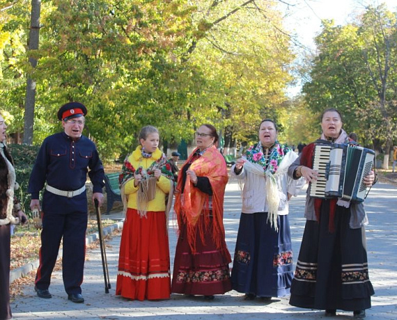 Социал-патриоты высадили деревья в Новочеркасске