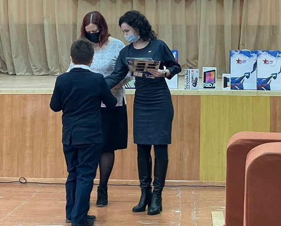 Подведены итоги конкурса рисунка ко Дню матери, который организовал депутат Госдумы Алексей Журавлев