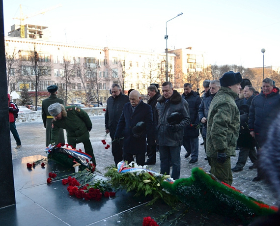 Челябинские активисты отметили День Героев