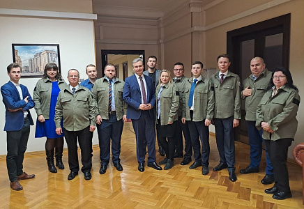 В Госдуме прошла очередная секция школы партийных руководителей "РОДИНЫ"