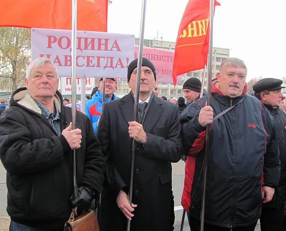 Социал-патриоты прошли маршем по улицам Орла