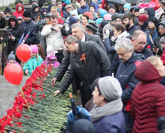 Красноярские партийцы почтили память красноармейцев, одержавших победу над Германией