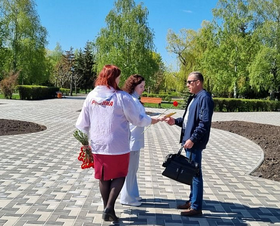 Алексей Журавлев поздравил жителей Тамбовской области с праздником Великой Победы