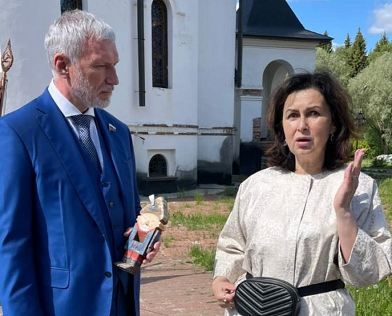 В День защиты детей лидер "РОДИНЫ" посетил православный центр в Московской области
