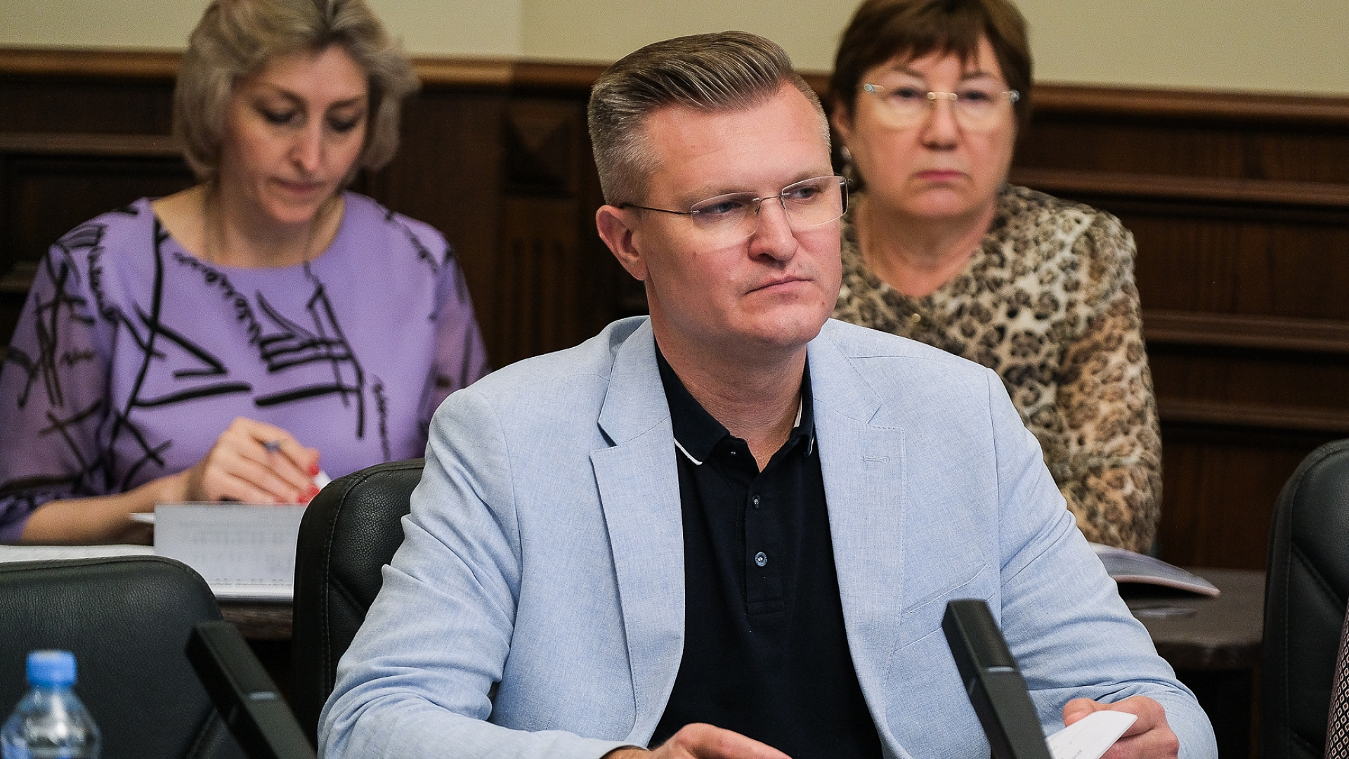 ВЛАДИМИР СУХАРЕВ ПРИНЯЛ УЧАСТИЕ В ЗАСЕДАНИЯХ ПРОФИЛЬНЫХ КОМИТЕТОВ ДУМЫ АСТРАХАНСКОЙ ОБЛАСТИ