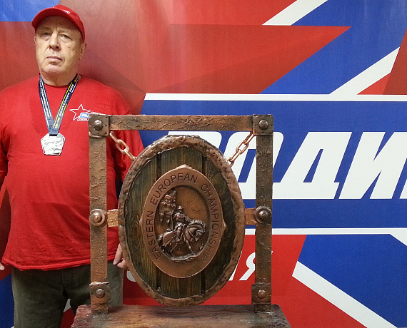 Представители самарской "РОДИНЫ" с успехом выступили на Чемпионате Восточной Европы по пауэрлифтингу