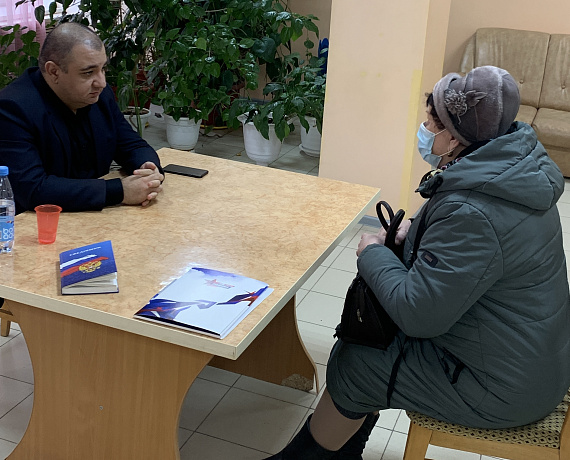 Карен Григорян провел прием граждан в Харабалинском и Ахтубинском районе Астраханской области