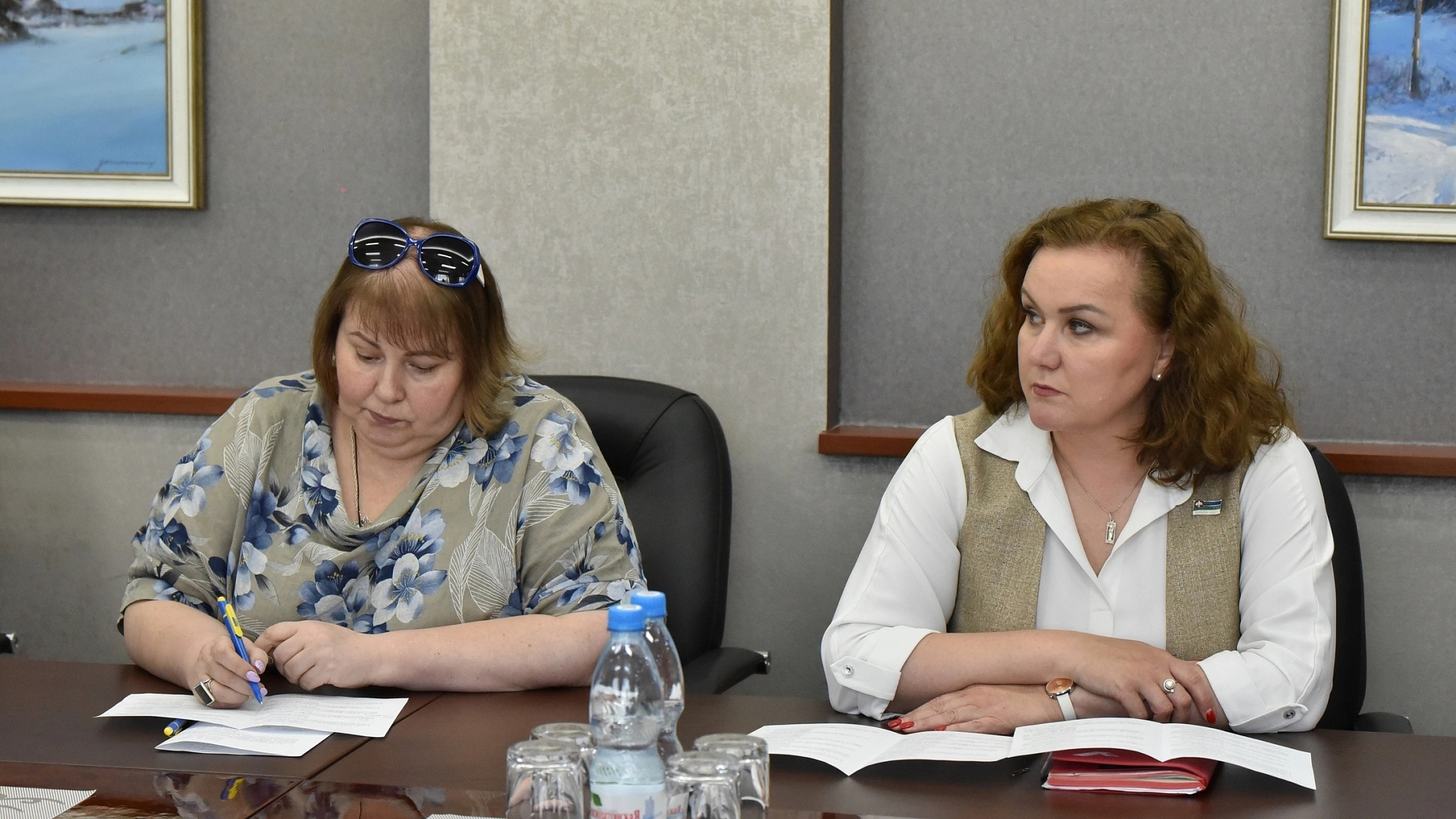 Елена Иванова приняла участие во встрече с руководителями парламентских фракций Госсовета Коми