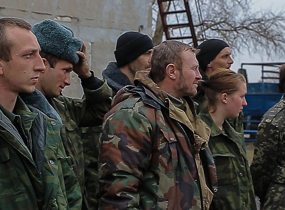Передача гуманитарной помощи партии "РОДИНА" ополченцам Новоазовска, 01.11.2014
