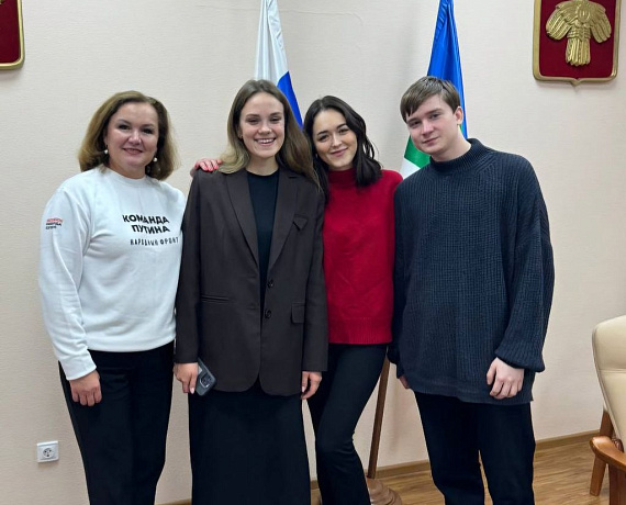 Елена Иванова приняла участие в съёмках сериала "Молодёжная команда Путина"