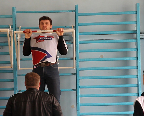 Степан Зотов провёл очередной этап традиционной военно-спортивной игры "Наука побеждать"
