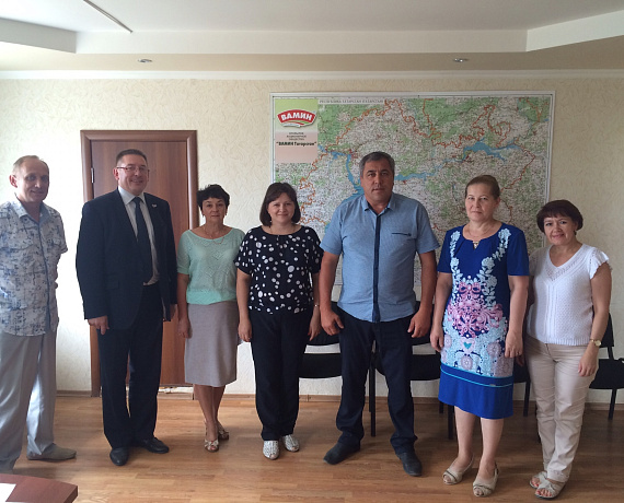 Айрат Ханипов обсудил с избирателями проблемы капремонта в Татарстане