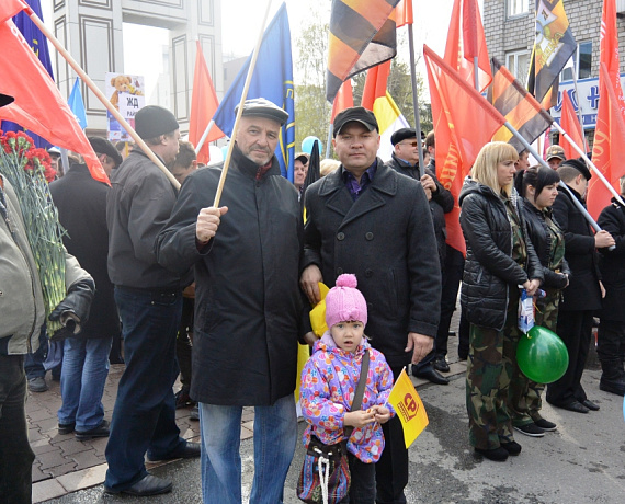 Красноярские родинцы возглавили колонну национал-патриотов