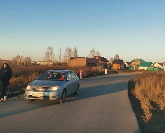 Новосибирские депутаты-родинцы добились обустройства тротуара