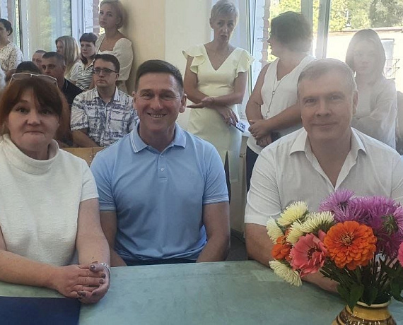 В Подмосковье кандидаты в депутаты от "РОДИНЫ" открыли учебный год