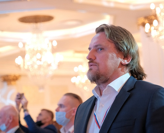 Журавлев представил на VII Cъезде основные тезисы предвыборной программы "РОДИНЫ"