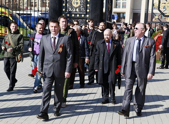 Делегация "РОДИНЫ" почтила память героев Великой Отечественной войны, 06.05.2015