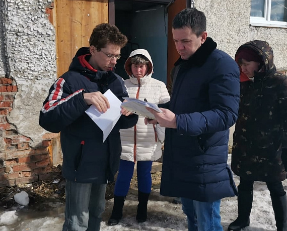 Свердловские родинцы помогут жильцам "страшного дома" в поселке Сылва
