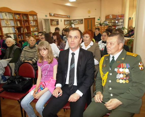 Презентация романа "Танкоград" прошла в библиотеке имени Татьяничевой города Челябинска