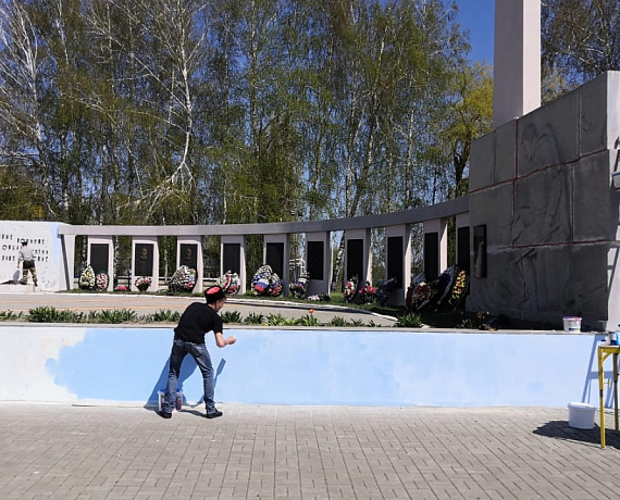 Воронежские соратники провели ремонт и благоустройство мемориала воинам, павшим в годы Великой Отечественной войны