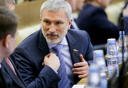 Журавлев прокомментировал "РГ" инициативу о предельном возрасте пребывания на службе