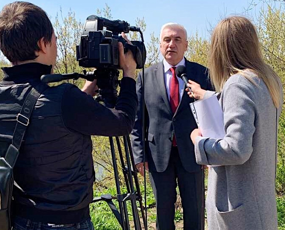 Партийный десант Воронежской "РОДИНЫ" с рабочим визитом посетил Павловск