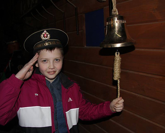Ярославская "РОДИНА" организовала поездку в музей Русского флота