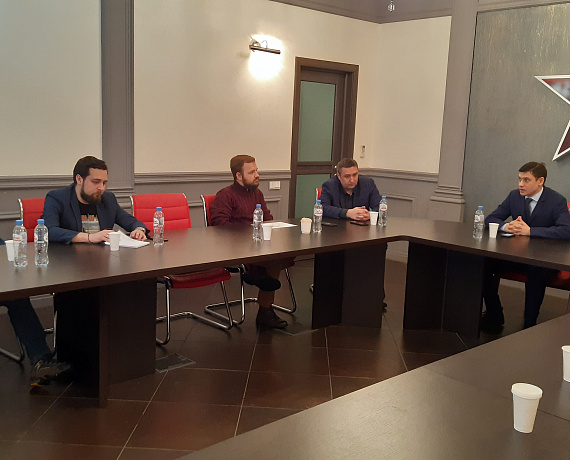 "Тигры Родины" провели круглый стол о психологической борьбе общества в условиях СВО и русофобии Запада
