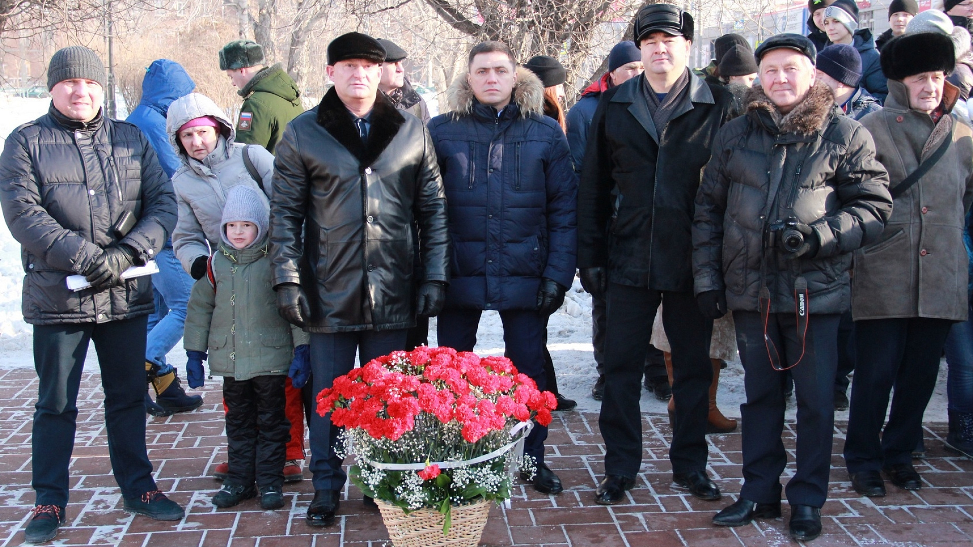 Самарские активисты приняли участие в акции, посвященной выводу советских войск из Афганистана