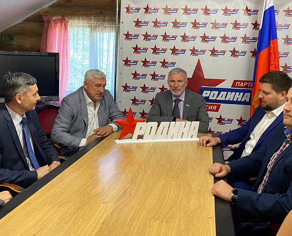 Алексей Журавлев проголосовал на своем избирательном участке в Воронеже