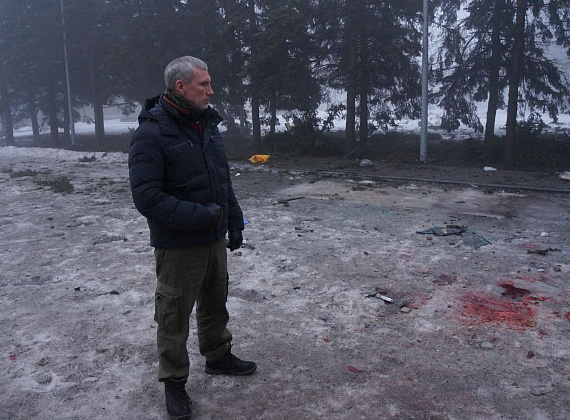 Алексей Журавлёв у ДК им. Куйбышева в Донецке, 30.01.2015