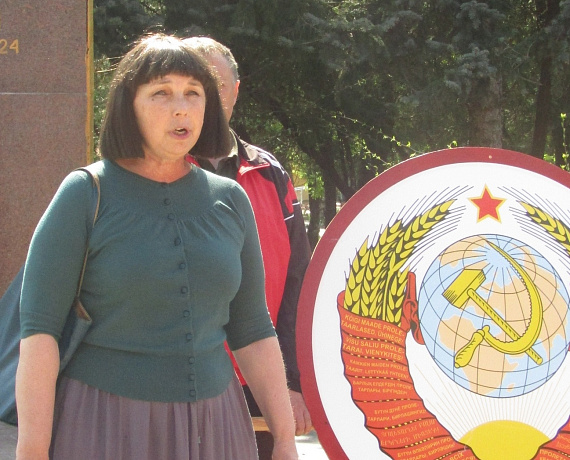 "РОДИНА" провела митинг в Евпатории, посвящённый Дню труда