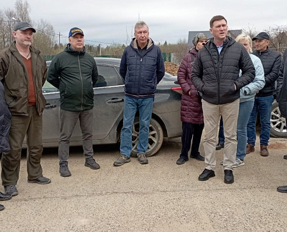 Депутат гордумы Сергиева Посада от партии "РОДИНА" Сергей Захаров встретился с жителями и советом ветеранов
