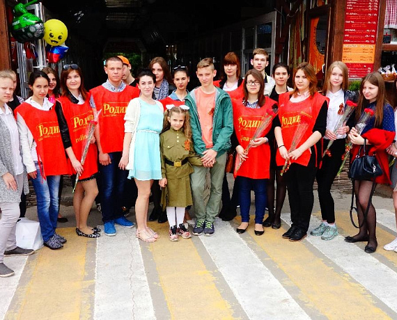 Новочеркасская "РОДИНА" поблагодарила ветеранов Великой Отечественной войны за победу