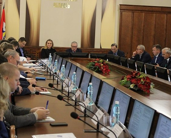 Ряд статей расходов бюджета Новосибирской области на 2024 год вызвал вопросы у Вячеслава Илюхина