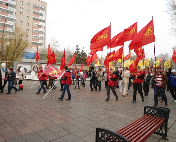 Колонна "РОДИНЫ" прошла по центральной улице Оренбурга