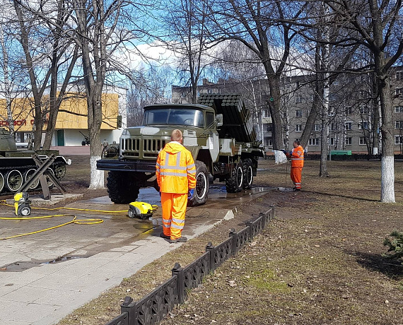 Ярославские родинцы провели субботник у Музея Боевой Славы