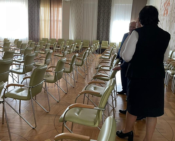 Журавлев отметил реализацию нацпроекта "Образование" в селе Петровское