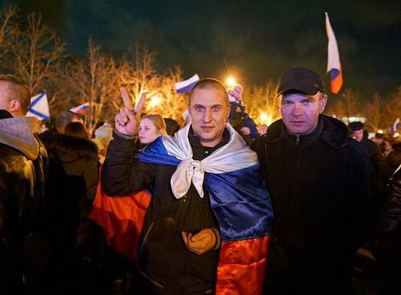 Митинг в Севастополе после референдума, выступление Алексея Журавлёва и Антона Тицкого, 16 марта 2014 г.