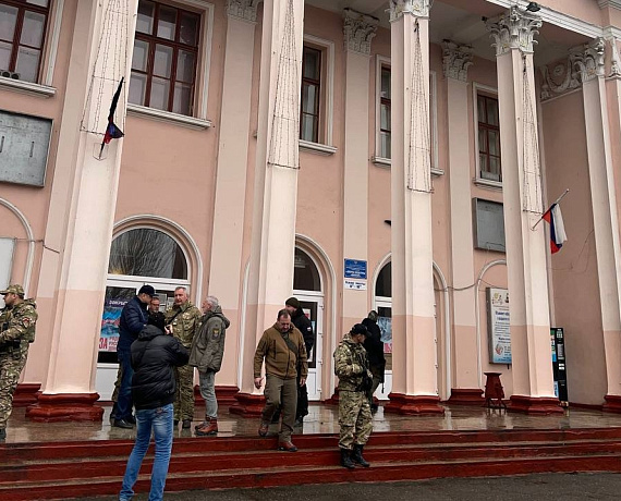 Алексей Журавлев и Дмитрий Рогозин посетили город Горловку