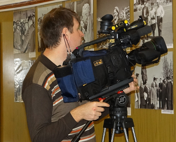 Партийцы организовали фотовыставку в Волгограде